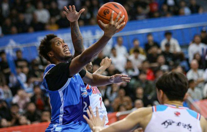 风云突变巴黎圣日耳曼今晨绝杀压哨；CBA季后赛版图或变；态度坚定；赛季目标并未改变的简单介绍