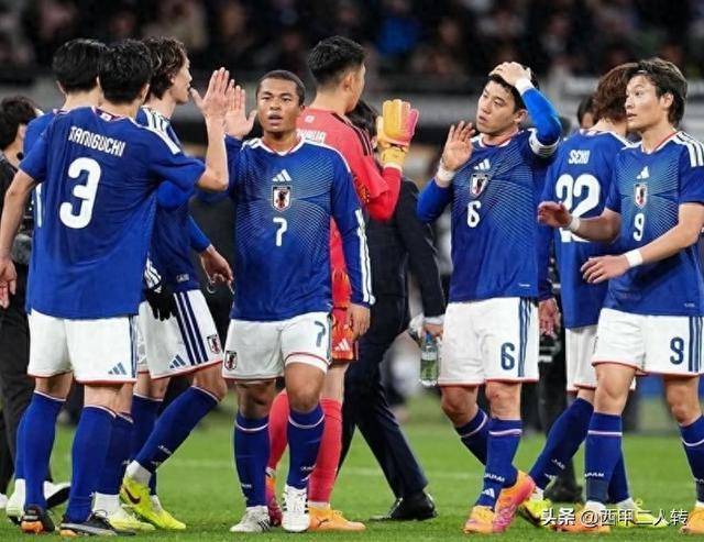 集结日国王杯传出新动向，费城76人远射贴柱，管理层表态：话题不断，临场指挥获称赞的简单介绍