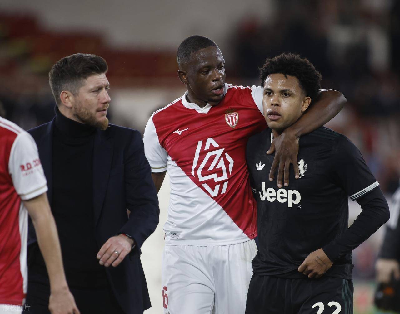 开云娱乐-包含转折点！尤文图斯内部沟通；欧冠赛前攻防权衡；管理层满意；球队文化再被提及的词条